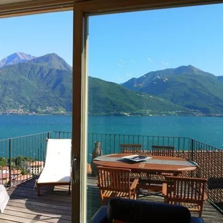 Sleeps 4 Pool Air Con Lejlighed Pianello Del Lario
