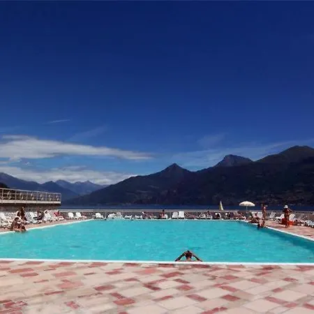 Sleeps 4 Pool Air Con * Pianello Del Lario